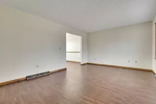 6464 Blackhaw Dr, Reynoldsburg, OH 43068 - Photo 7