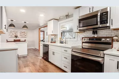 935 Blossom Lane, Zanesville, OH 43701 - Photo 9