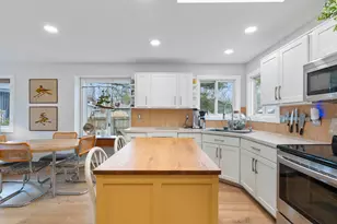 4385 Hayden Falls Dr, Columbus, OH 43221 - Photo 19