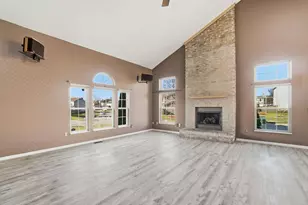 3250 Cypress Point Ct, Pickerington, OH 43147 - Photo 9