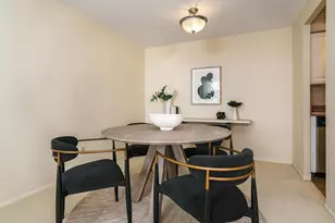 1000 Urlin Ave, Columbus, OH 43212 - Photo 9