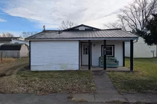 517 Earl Ave, Washington Court House, OH 43160 - Photo 3