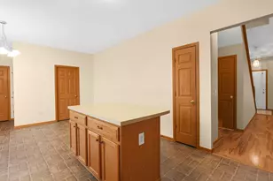 817 Bent Oak Dr, Blacklick, OH 43004 - Photo 13