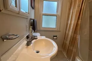 1301 Old Henderson Rd, Columbus, OH 43220 - Photo 15