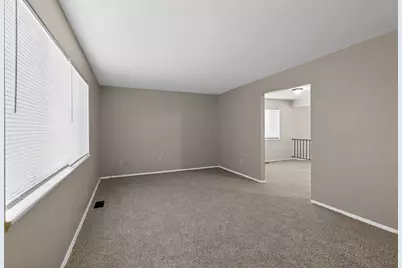 204 Barcelona Avenue, Westerville, OH 43081 - Photo 7