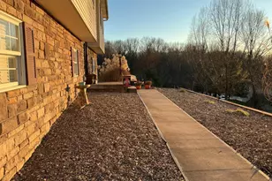 7034 Eaglepoint Dr, Nashport, OH 43830 - Photo 3