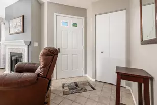 2336 Willowside Ln, Grove City, OH 43123 - Photo 5