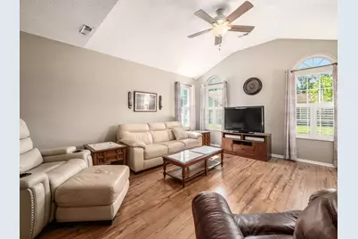 2336 Willowside Lane, Grove City, OH 43123 - Photo 7