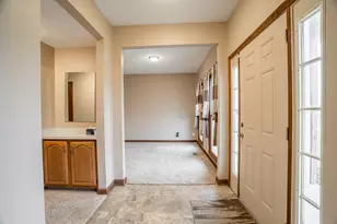 283 Riverside Dr, Troy, OH 45373 - Photo 5