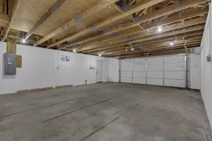 2949 Fleet Rd, Columbus, OH 43232 - Photo 37