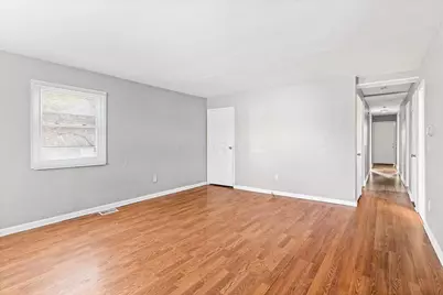 663 E 2nd Avenue, Columbus, OH 43201 - Photo 3