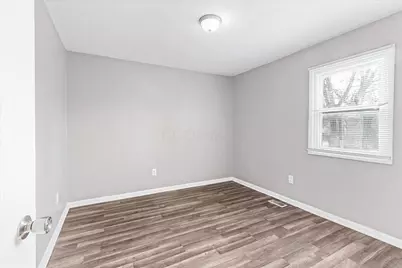 663 E 2nd Avenue, Columbus, OH 43201 - Photo 15