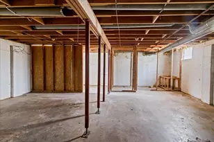 663 E 2nd Ave, Columbus, OH 43201 - Photo 17