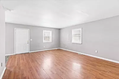 663 E 2nd Avenue, Columbus, OH 43201 - Photo 5