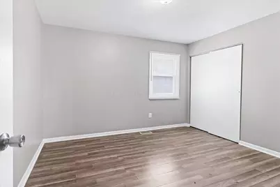 663 E 2nd Avenue, Columbus, OH 43201 - Photo 11