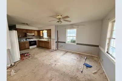 303 E Warden Street, Russells Point, OH 43348 - Photo 9