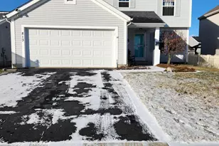 813 Hurlock Ln, Galloway, OH 43119 - Photo 5