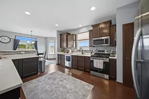 223 Park Ridge Ln, Newark, OH 43055 - Photo 3