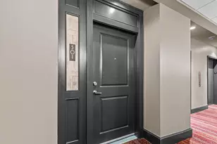 51 N High St, Columbus, OH 43215 - Photo 11