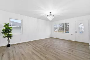 1330 Frebis Ave, Columbus, OH 43206 - Photo 3