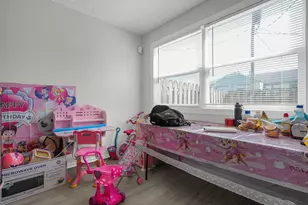 129 Buckeye Cir, Columbus, OH 43217 - Photo 17