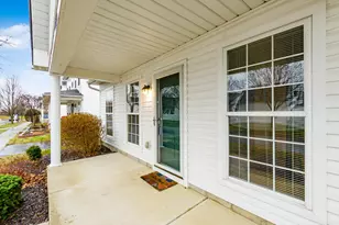 4479 Stranton Park Dr, Grove City, OH 43123 - Photo 3