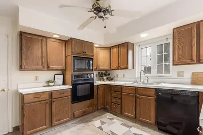 122 N Virginialee Road, Columbus, OH 43209 - Photo 9