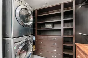 8 E Broad St, Columbus, OH 43215 - Photo 23