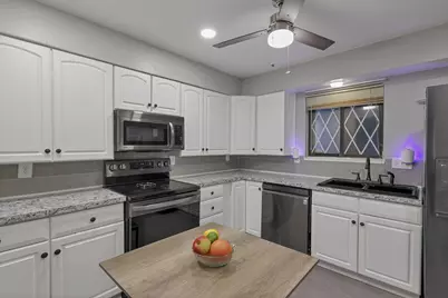 3288 Valley Lane S, Columbus, OH 43231 - Photo 3