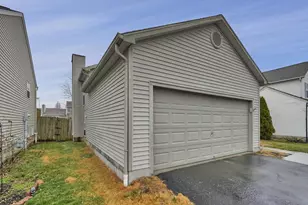 706 Windy Hill Ln, Galloway, OH 43119 - Photo 3