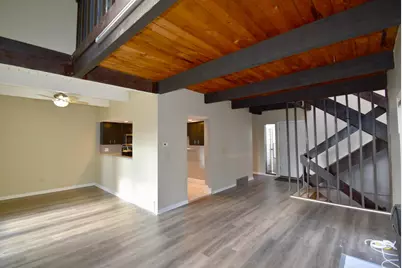 5671-5673 Saranac Drive, Columbus, OH 43232 - Photo 9