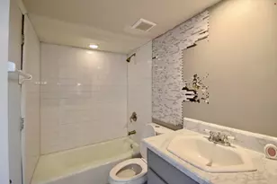 5671-5673 Saranac Dr, Columbus, OH 43232 - Photo 25