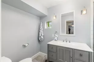 223 W Dunedin Rd, Columbus, OH 43214 - Photo 11