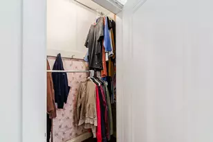 223 W Dunedin Rd, Columbus, OH 43214 - Photo 25