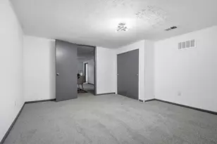 1275 Elaine Rd, Columbus, OH 43227 - Photo 33