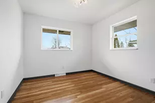 1275 Elaine Rd, Columbus, OH 43227 - Photo 17