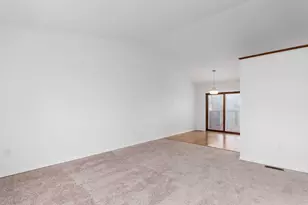 2100 Carrollton Dr, Columbus, OH 43223 - Photo 3