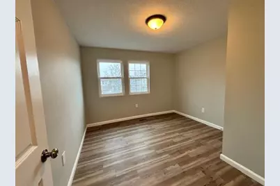 385 S Burgess Avenue, Columbus, OH 43204 - Photo 13