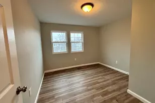 385 S Burgess Ave, Columbus, OH 43204 - Photo 13