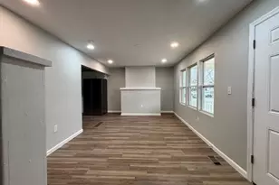 385 S Burgess Ave, Columbus, OH 43204 - Photo 3