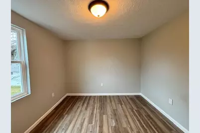 385 S Burgess Avenue, Columbus, OH 43204 - Photo 11