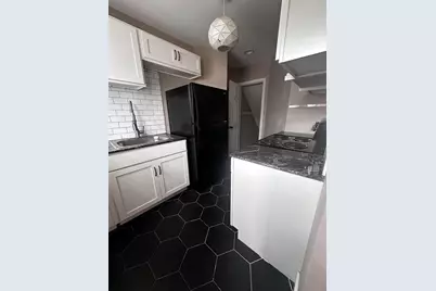 1088 E 22nd Avenue, Columbus, OH 43211 - Photo 7