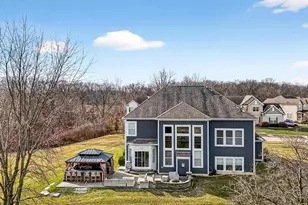 6671 Old Ironside Ln, Delaware, OH 43015 - Photo 5