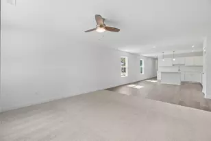 1328 Manor Dr, Columbus, OH 43232 - Photo 7