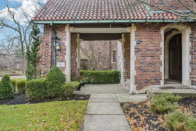 1427 Roxbury Road #Manor House North, Marble Cliff, OH 43212 - Photo 5
