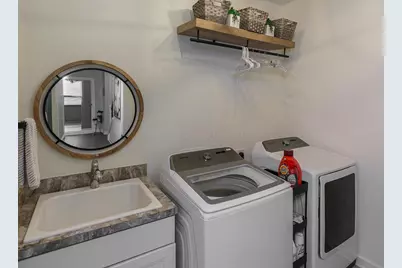 7652 Gateway Boulevard, Powell, OH 43065 - Photo 21