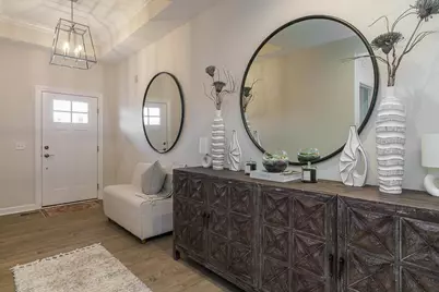 7652 Gateway Boulevard, Powell, OH 43065 - Photo 3