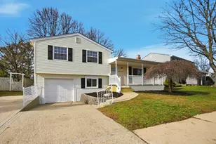 1295 Hathersage Pl, Galloway, OH 43119 - Photo 3