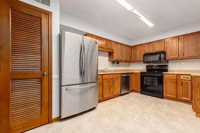 5885 Beechcroft Road #116, Columbus, OH 43229 - Photo 5