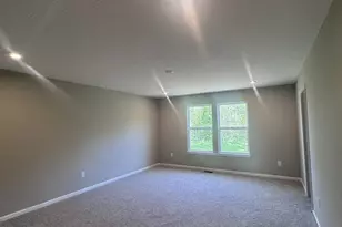 366 Isaac Tharp St, Pataskala, OH 43062 - Photo 5